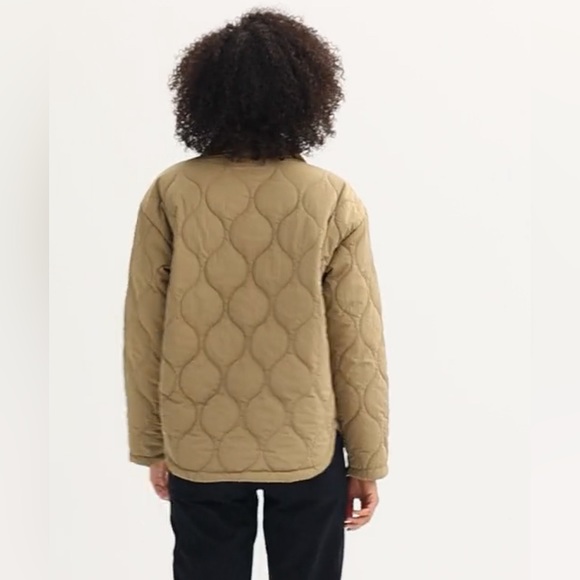 Women’s Quilted Jacket - Picture 4 of 4